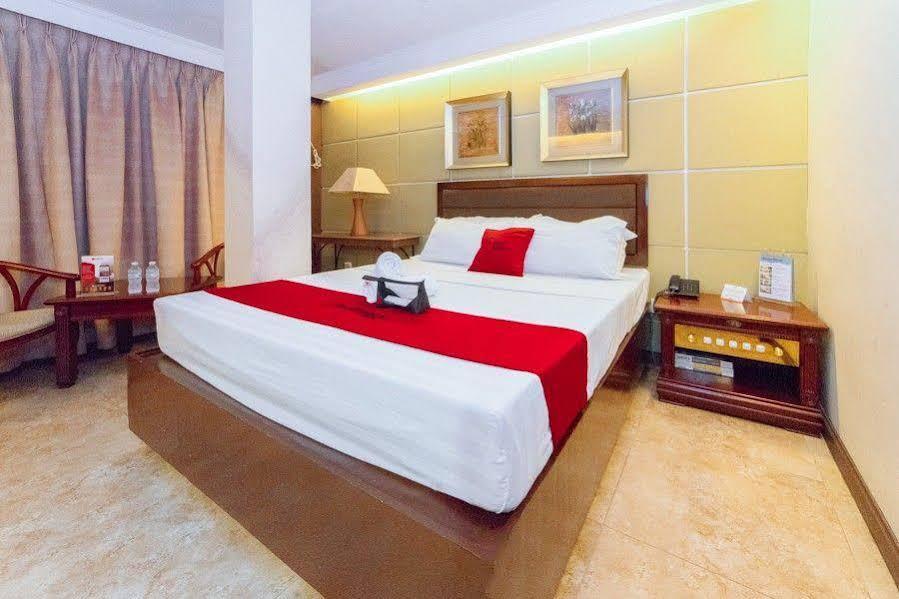 فندق ريد دورز بلس آت بروجيكت 6 كويزون سيتي المظهر الخارجي الصورة